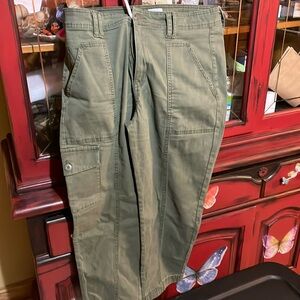 Army green cargo pants